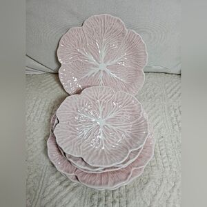 Pink Cabbage Set Of 8. 4 Dinner Plates, 4 Salad Plates Htf Sold Out